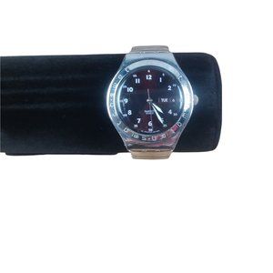 swatch black and white